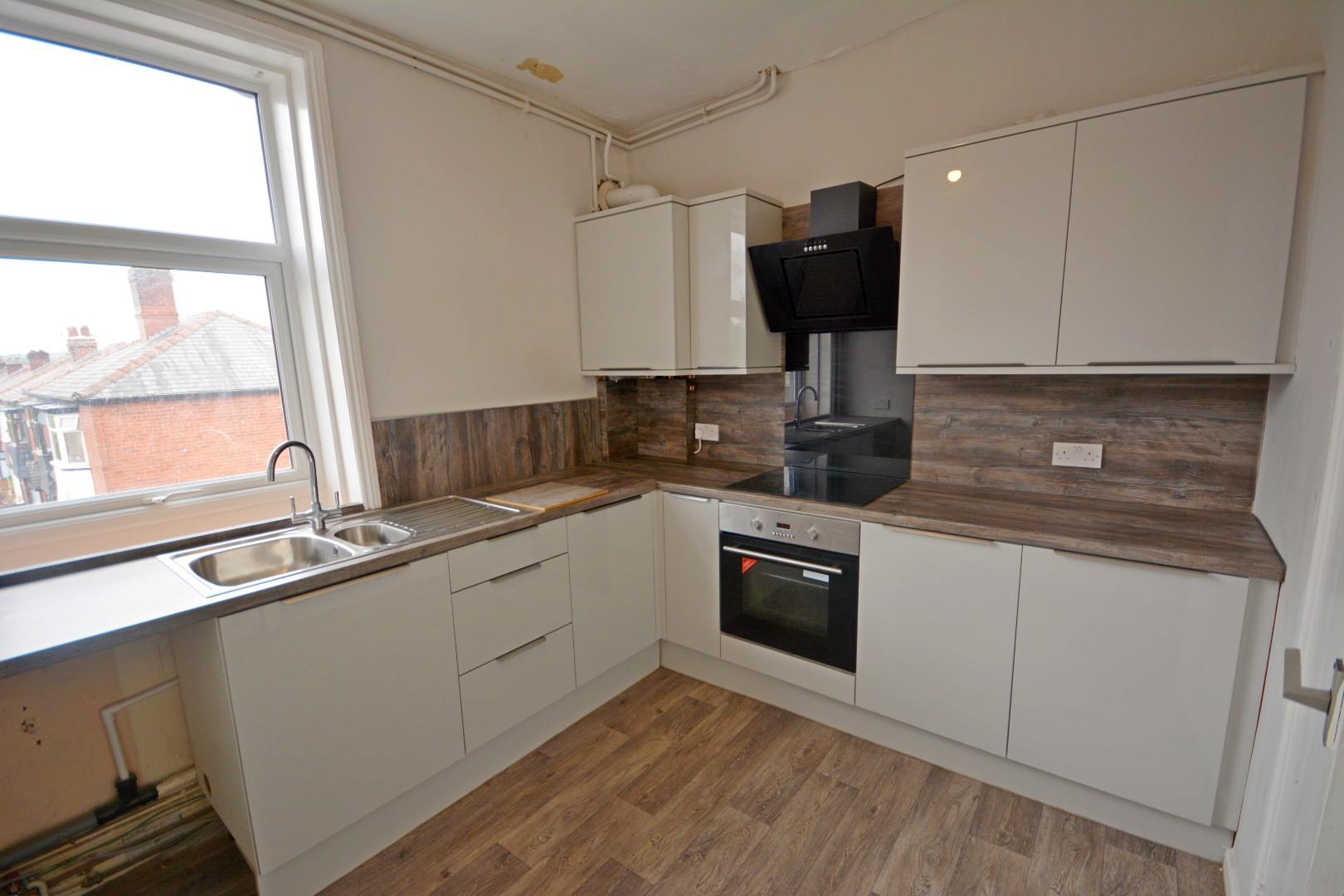 Flat Eastham Avenue in Bury