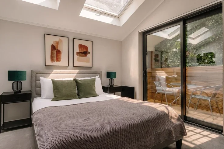 Flat Great Titchfield Street in City of Westminster