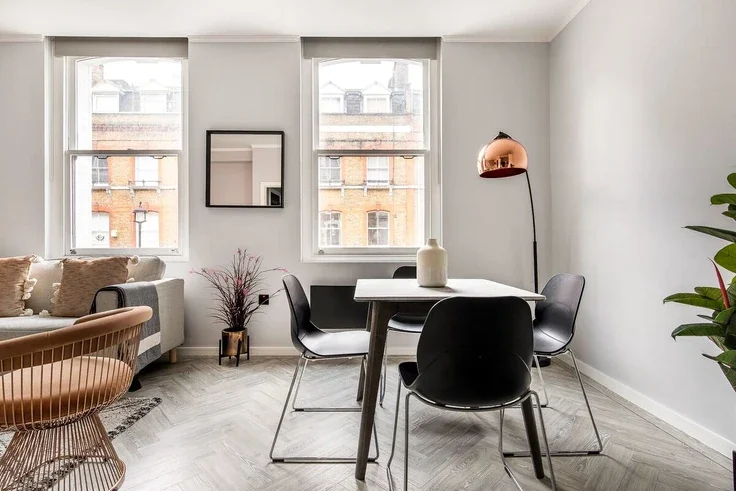 Flat Great Titchfield Street in City of Westminster