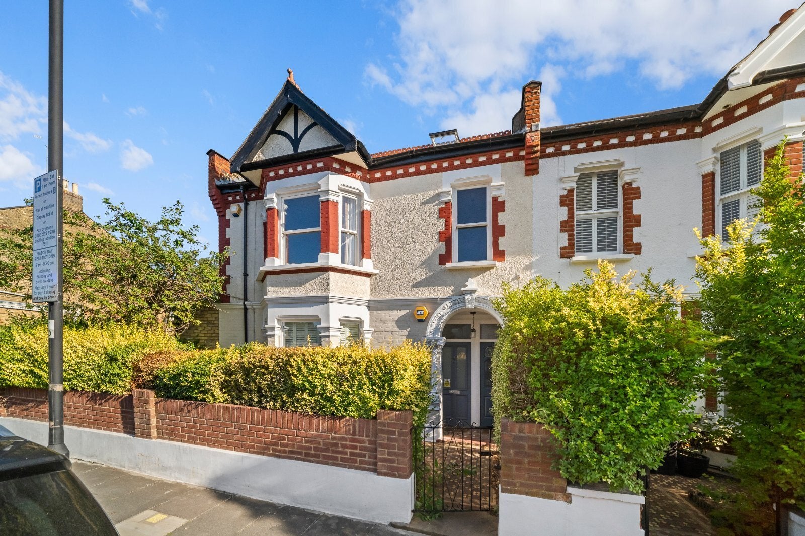 Flat Langthorne Street in Greater London