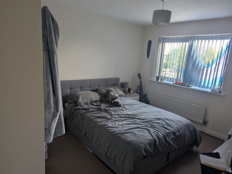 Room Falconwood Way in Manchester