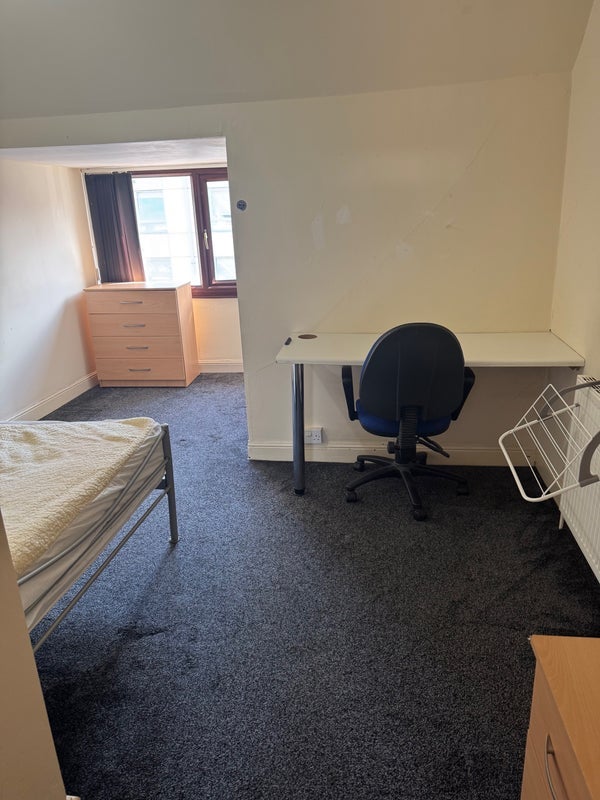 Room Bristol Road in Birmingham