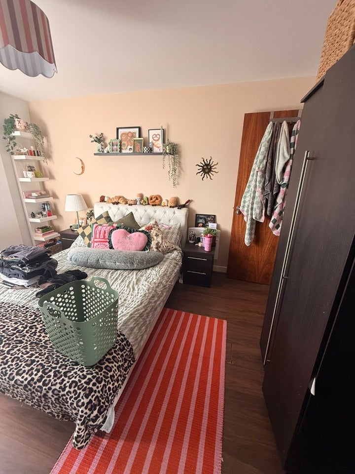 Flat Sillavan Way in Salford