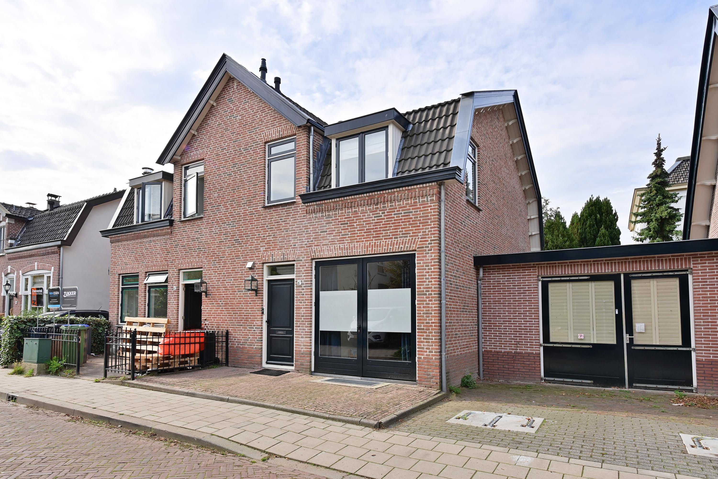 Huis Melkweg 6 A in Bussum