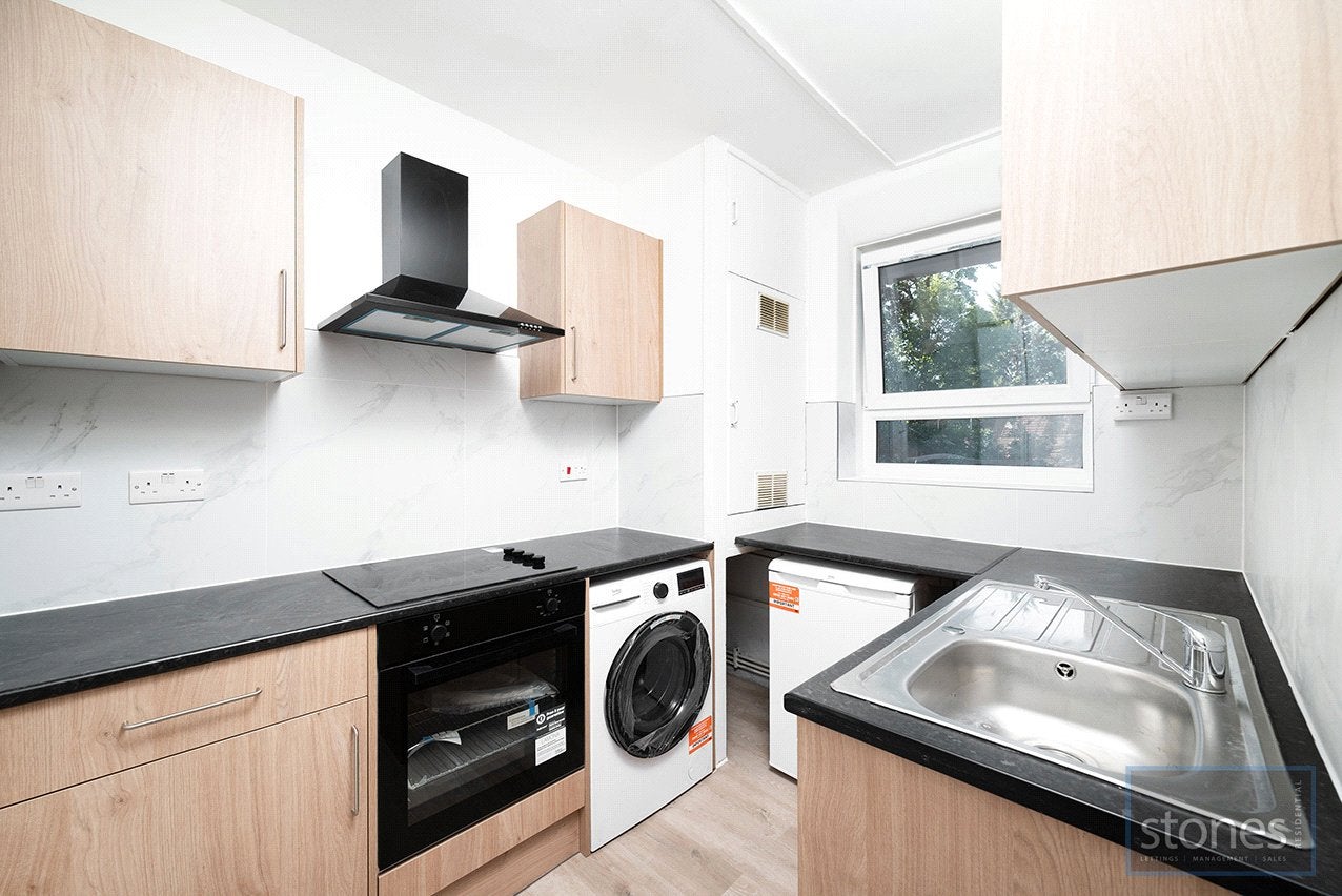 Flat Parkhill Road in Greater London