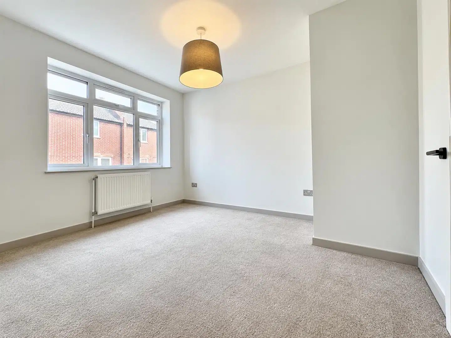 Flat Lewis Crescent in Margate