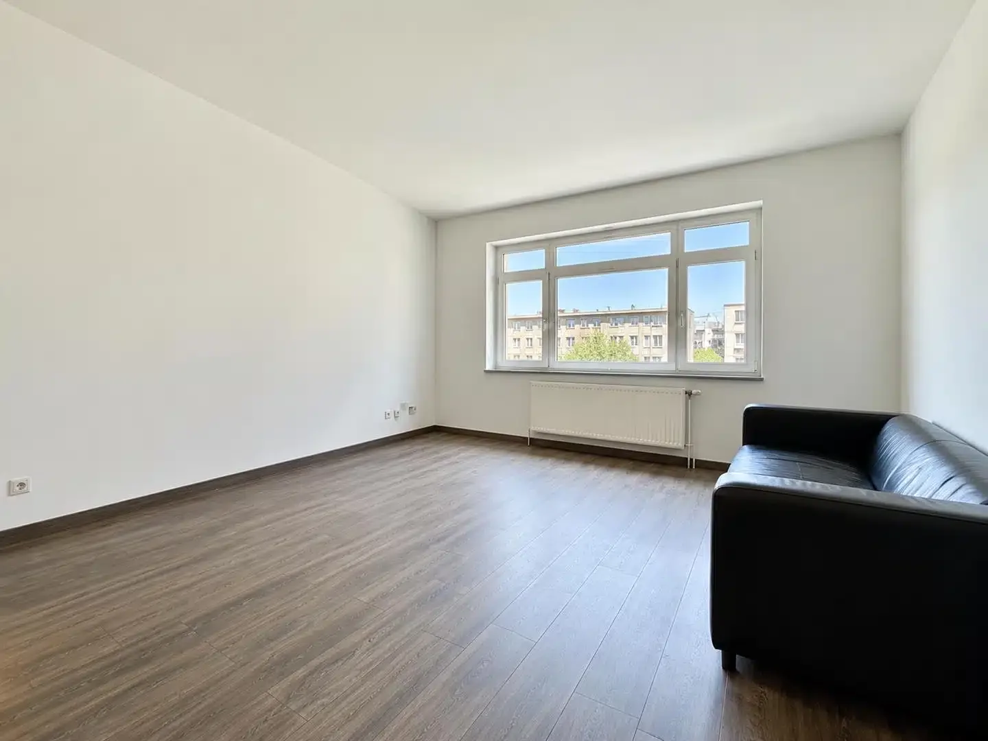 Flat Lewis Crescent in Margate