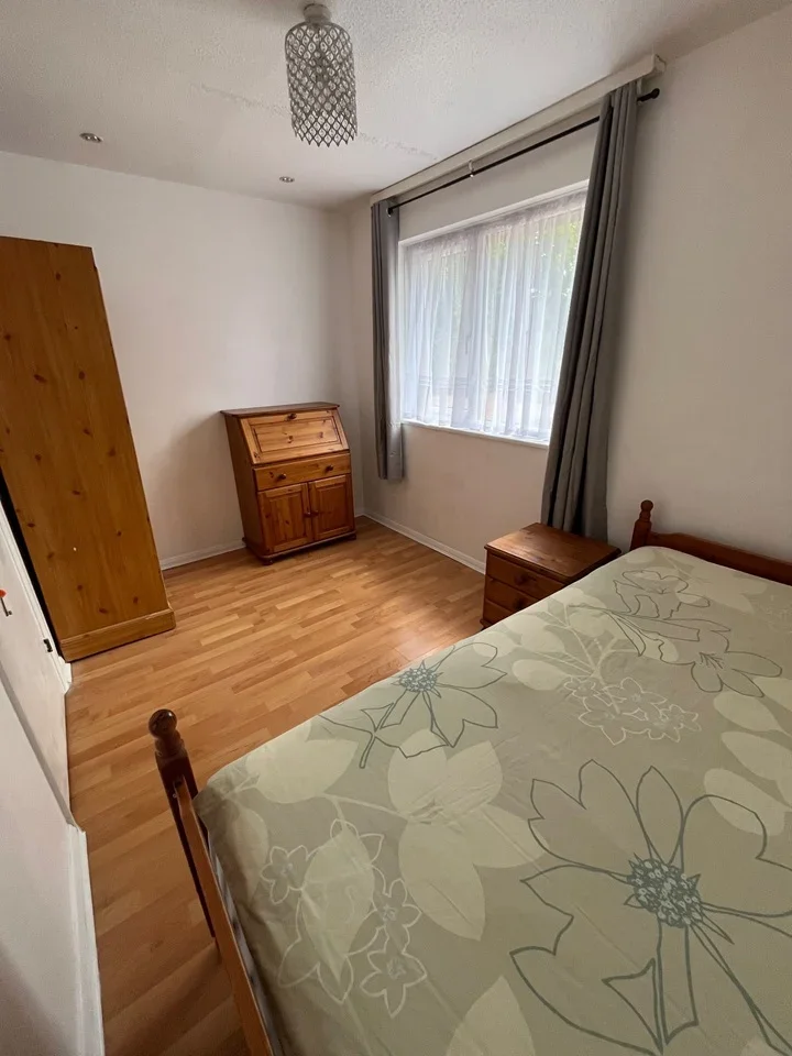 Room Cephas Street in Greater London