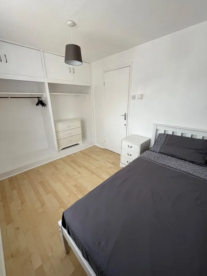 Room Cephas Street in Greater London
