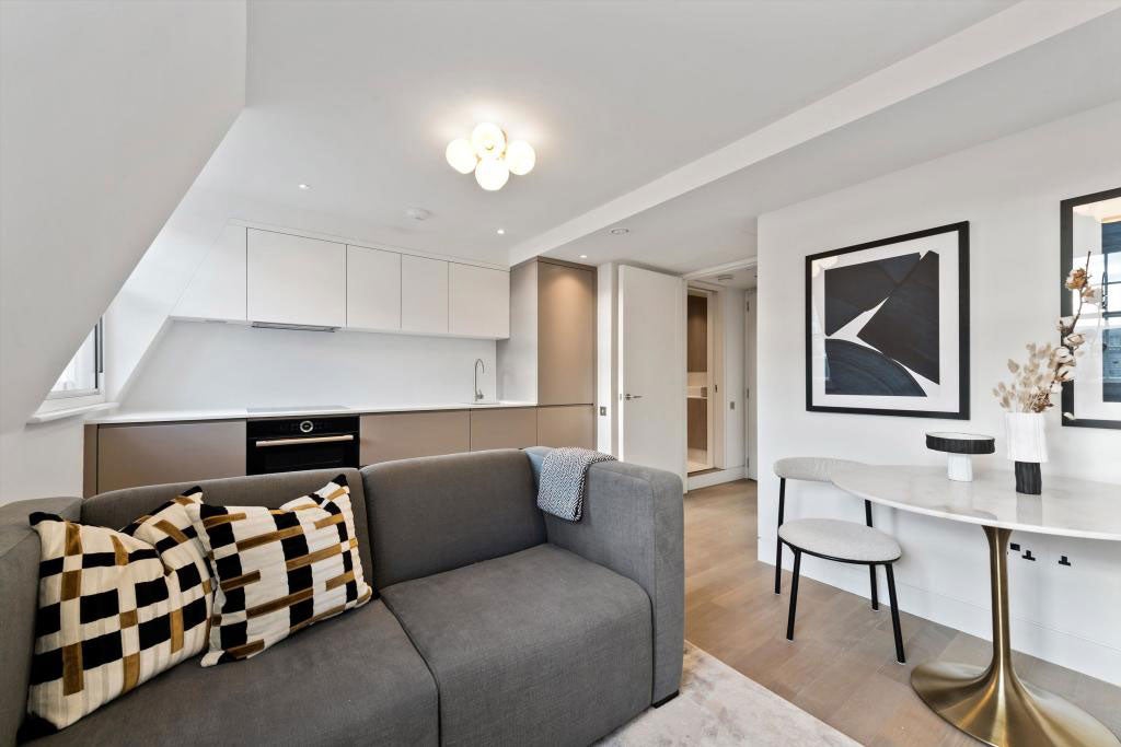 Flat South Eaton Place in City of Westminster
