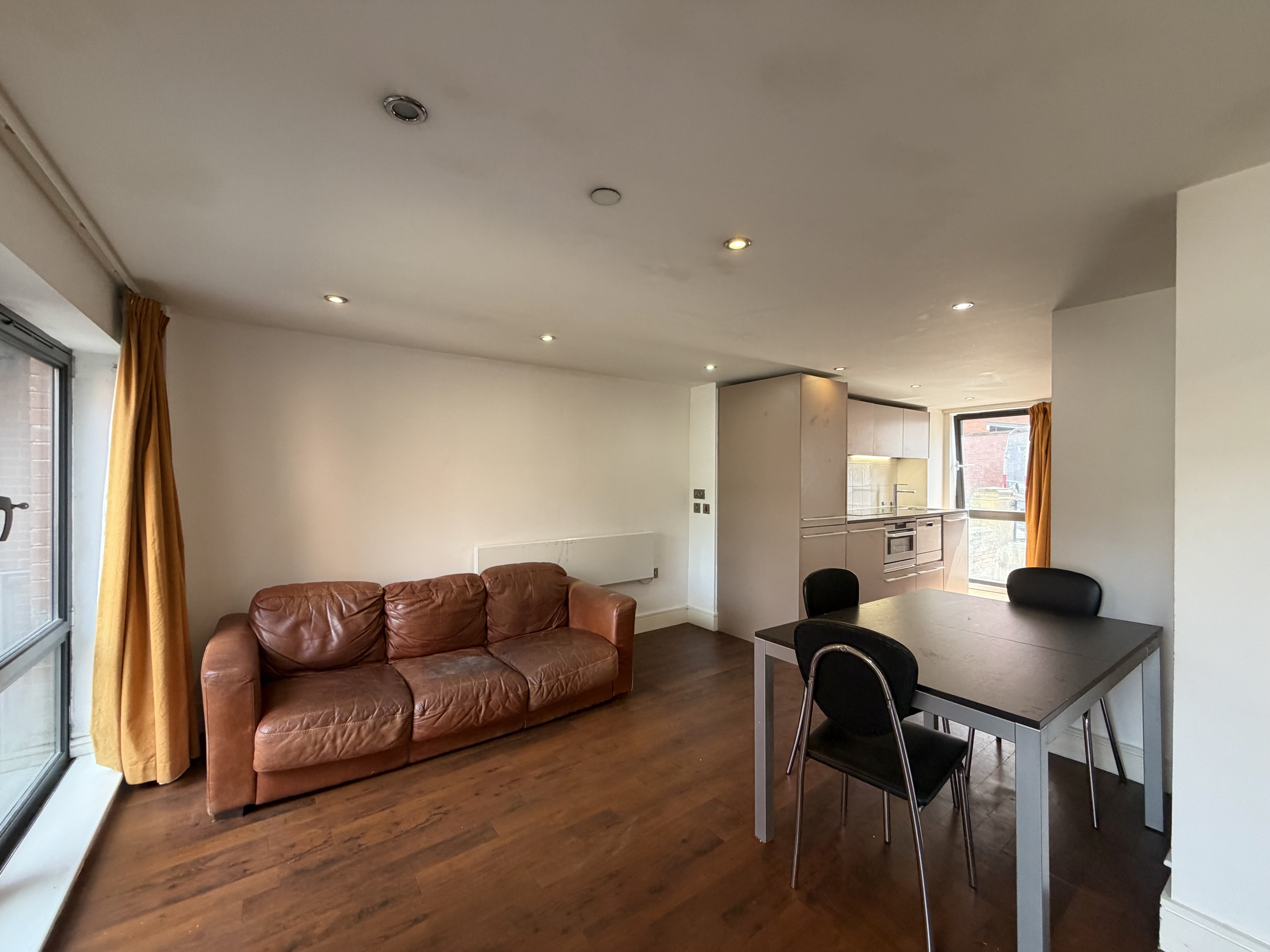 Flat The Ropewalk in Nottingham