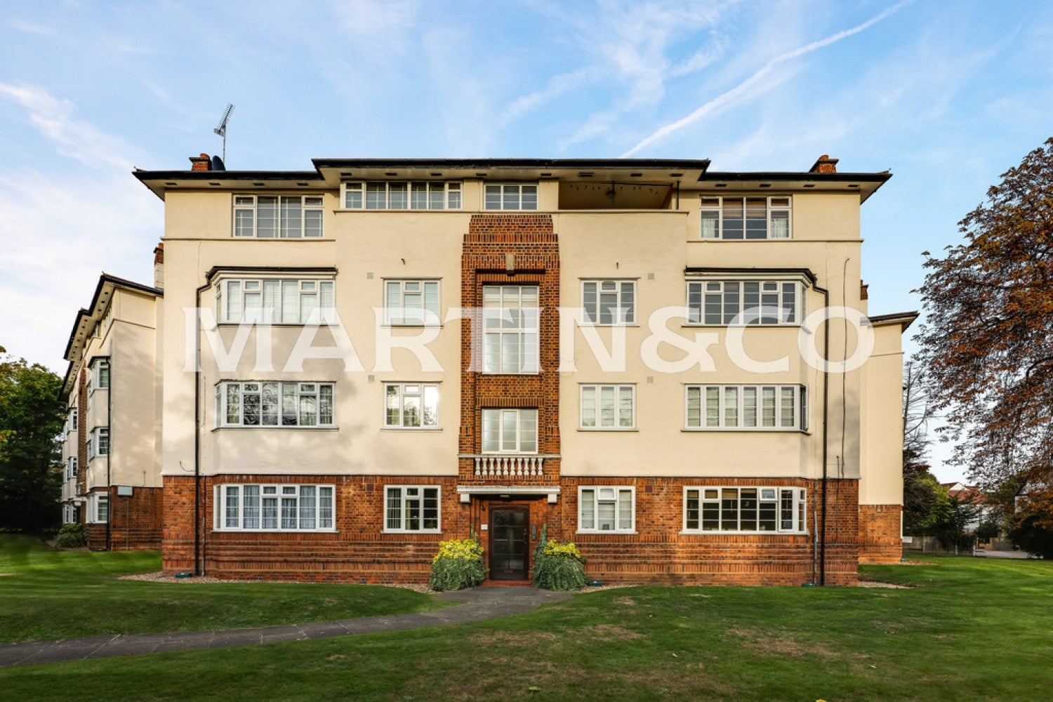 Flat Hollybush Hill in Greater London