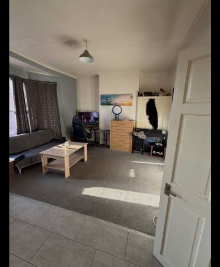 Flat St Georges Road in Hull