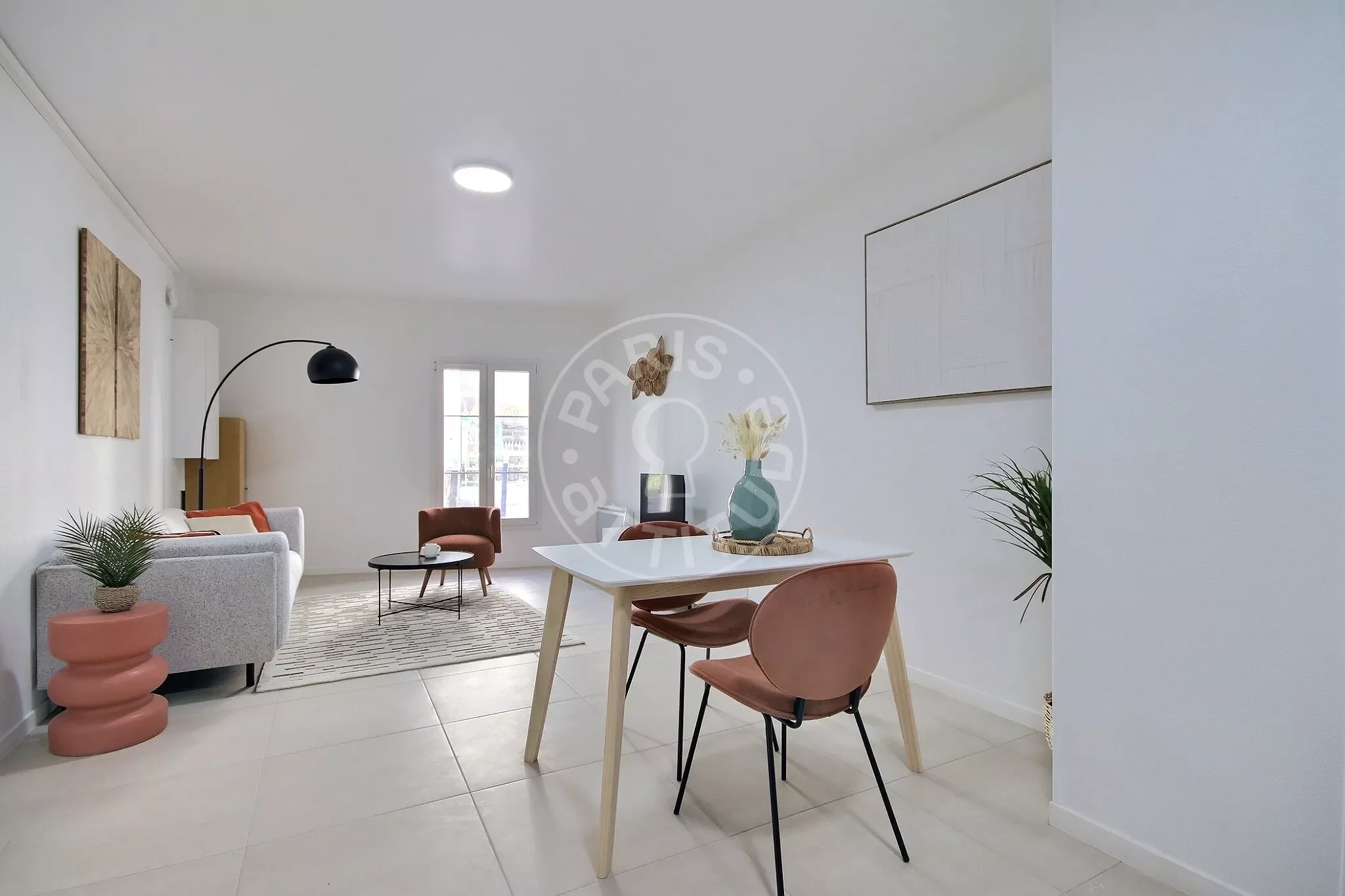 Appartement Rue de Romainville à Les Lilas