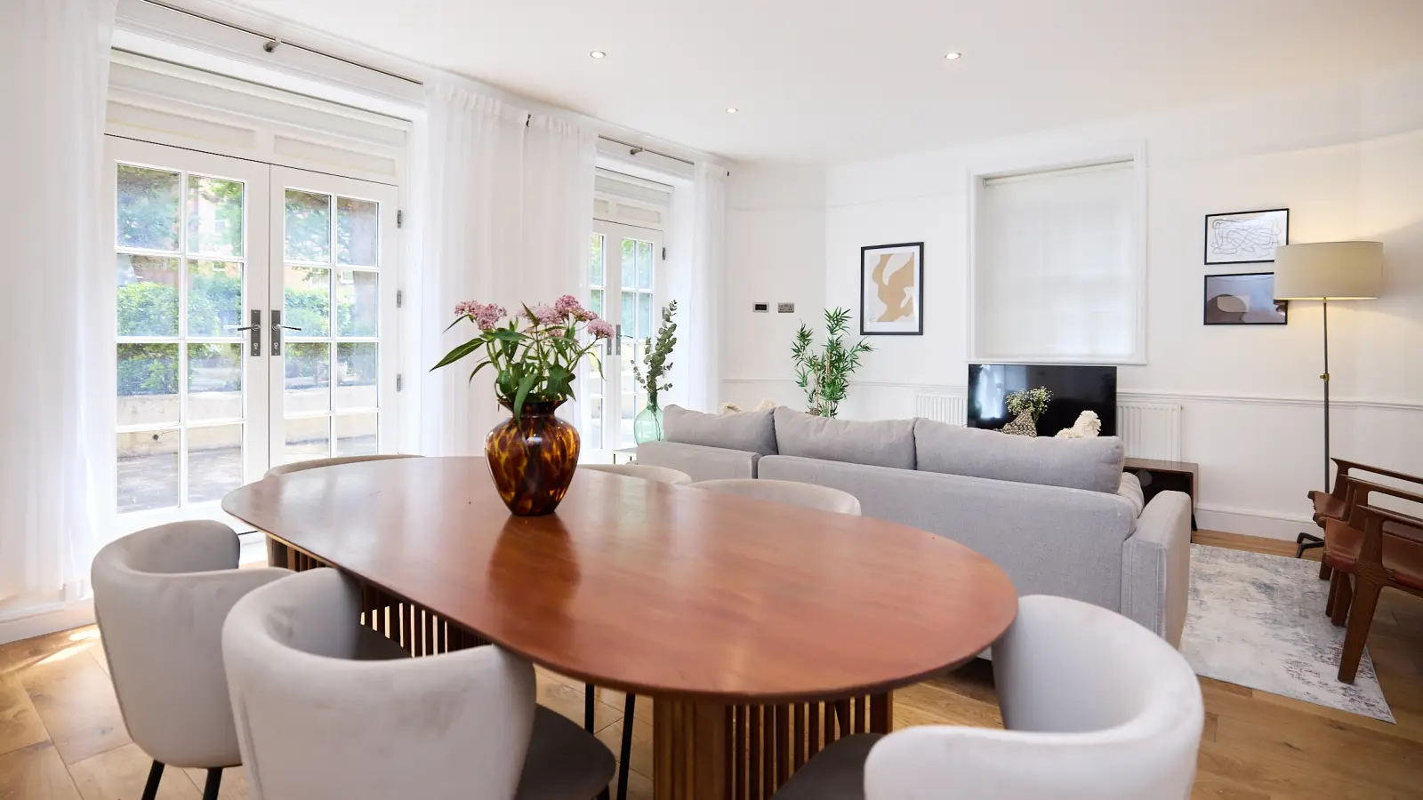 Flat Elgin Avenue in City of Westminster