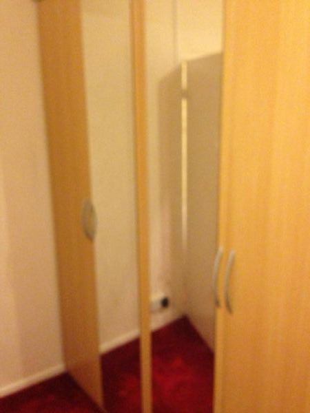 Room Cornbrook Park Road in Manchester