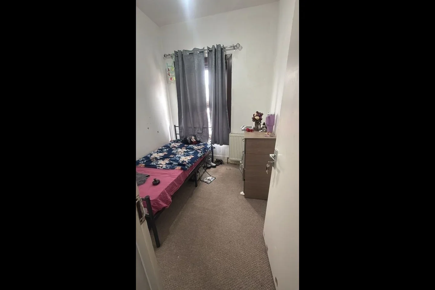 Room Romford Road in Greater London