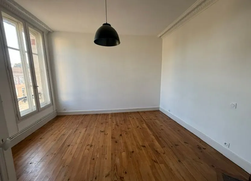 Appartement Rue Armand Dulamon à Mont-de-Marsan
