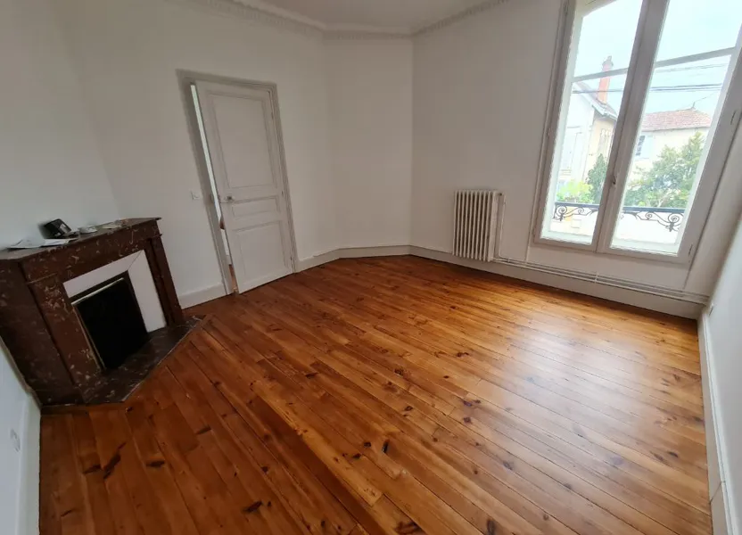Appartement Rue Armand Dulamon à Mont-de-Marsan