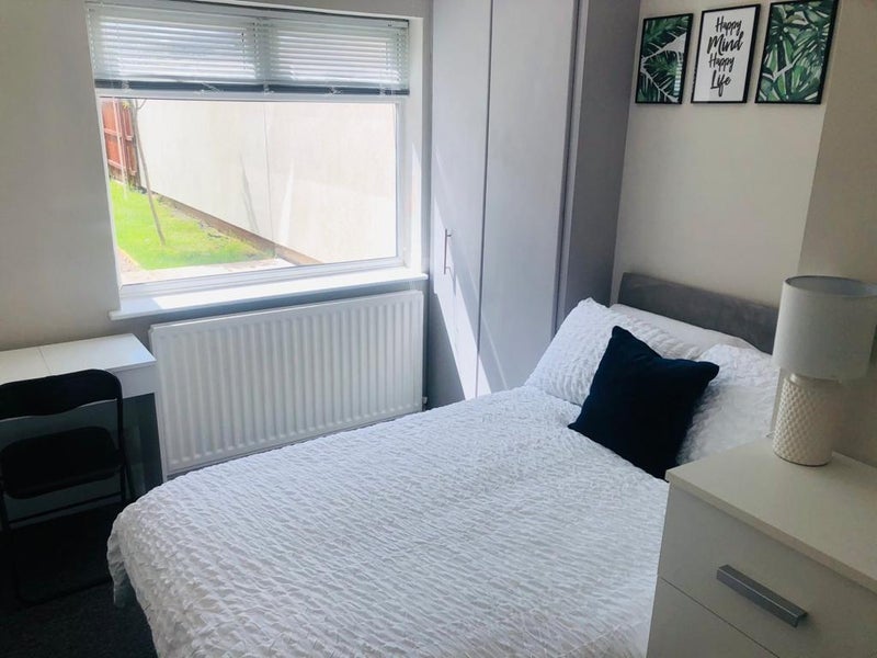 Room Avon Street in Coventry