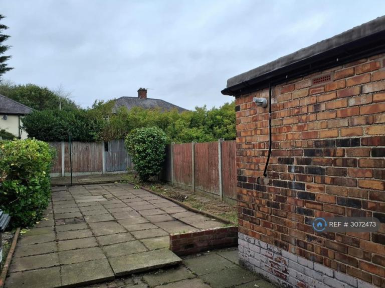 House Longshaw Street in Warrington