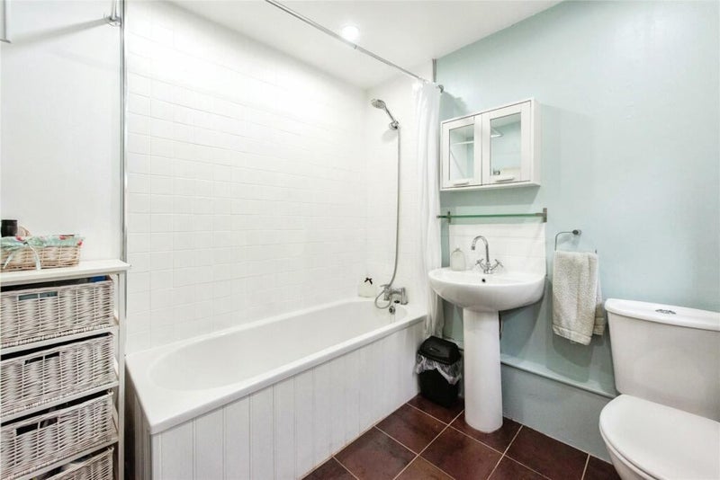 Room Woolmers Close in Mid Suffolk