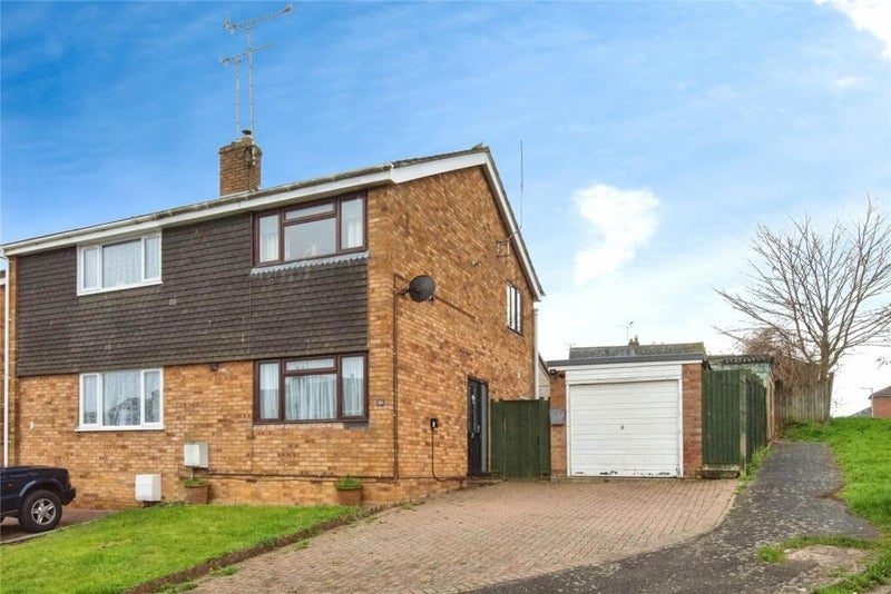 Room Woolmers Close in Mid Suffolk