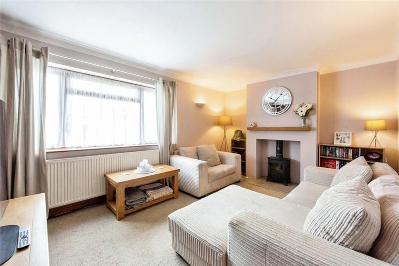 Room Woolmers Close in Mid Suffolk