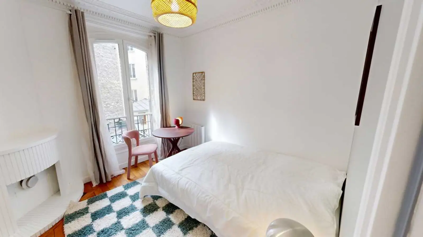Room Boulevard Diderot in Paris