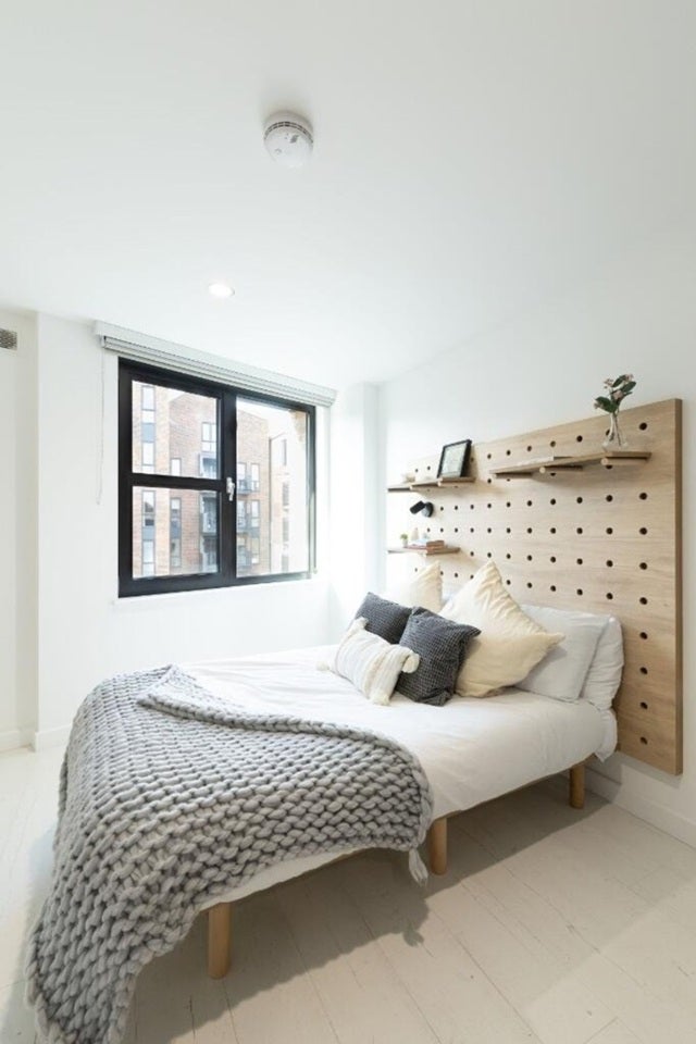 Room Salton Square in Greater London