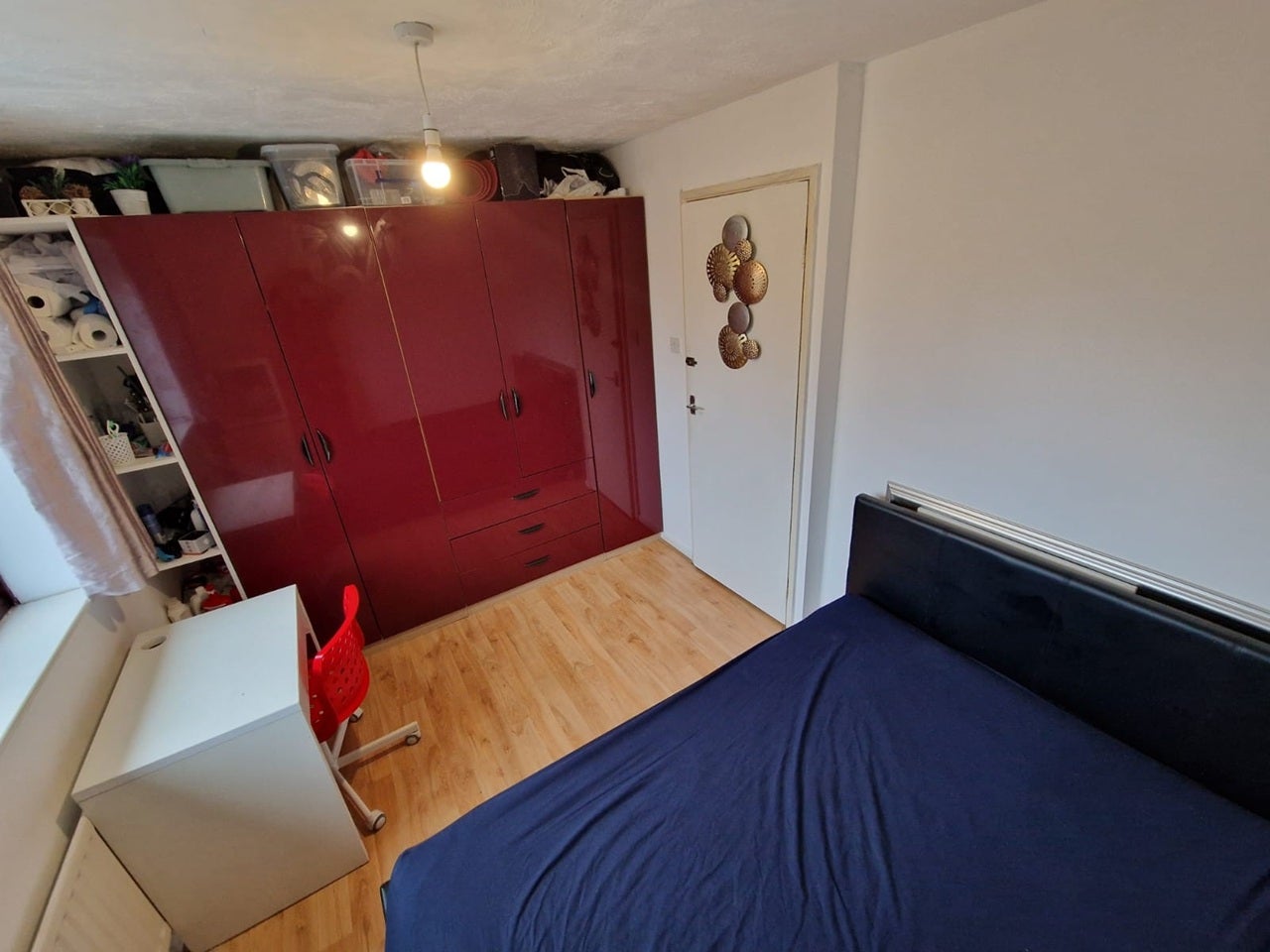 Room Church Place in Greater London