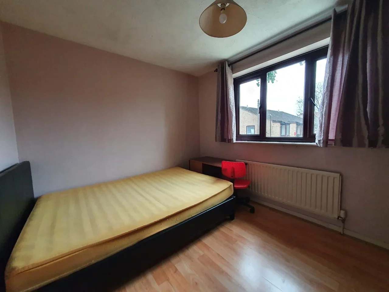Room Church Place in Greater London
