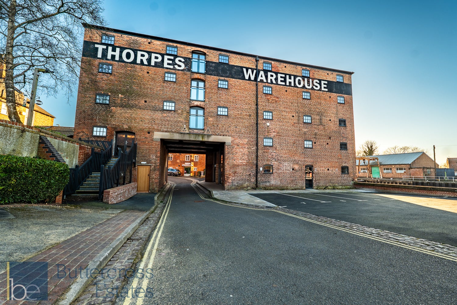 Flat Navigation Yard in Newark and Sherwood