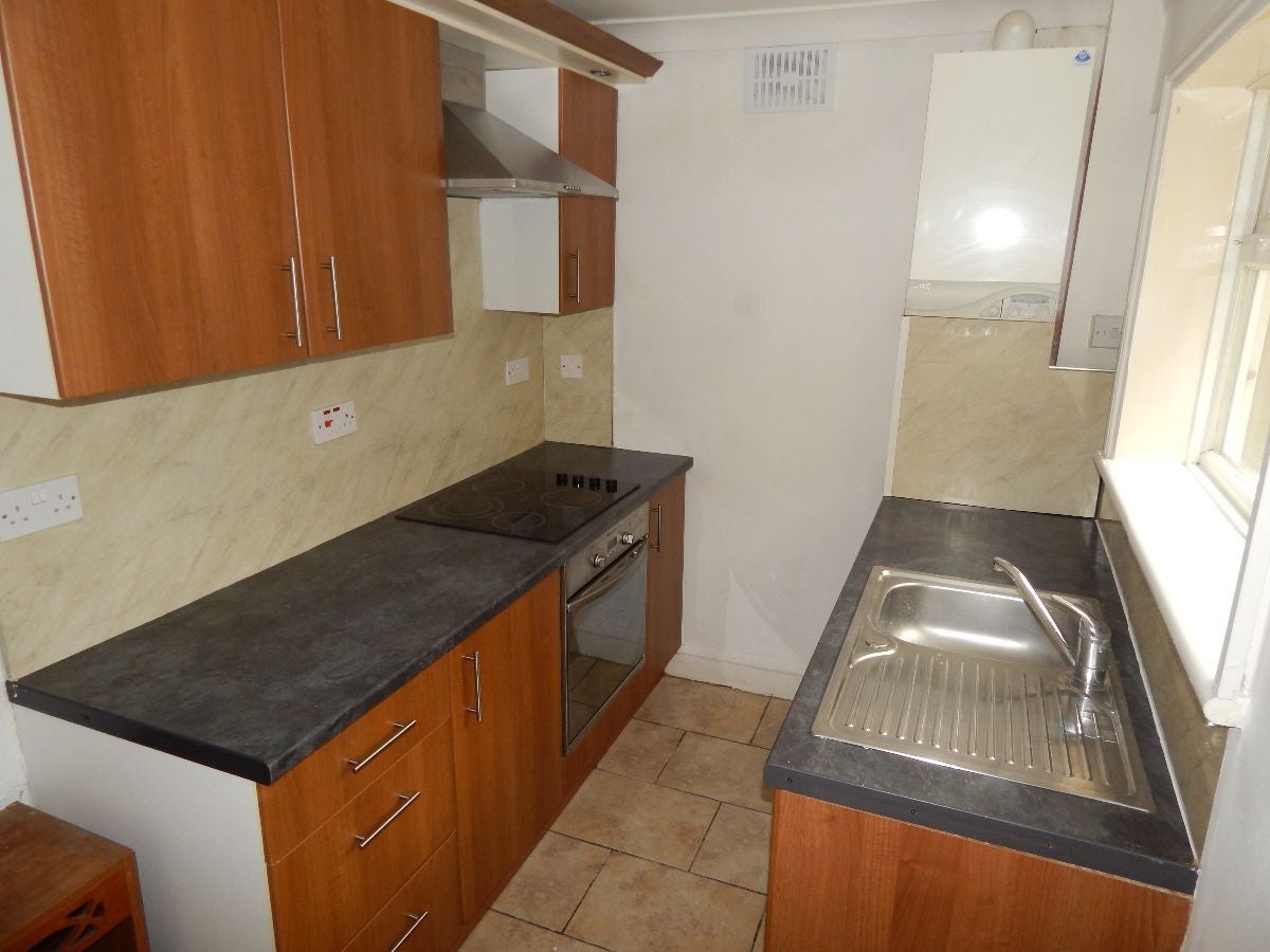 Flat Heathfield Avenue in Dover