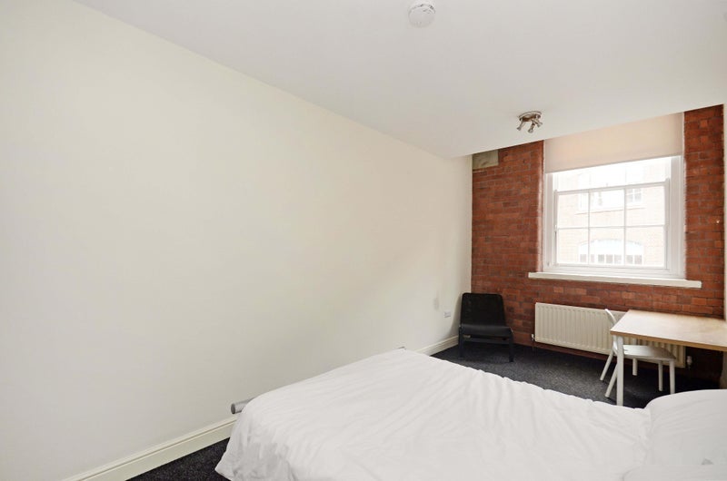 Room Bells Square in Sheffield
