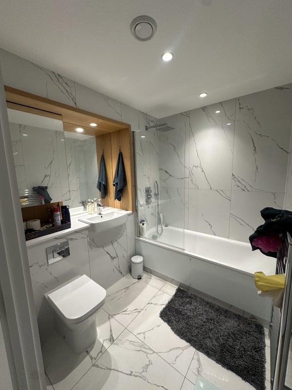 Room Greyhound Parade in Greater London