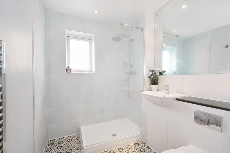 Flat Capulet Square in Greater London