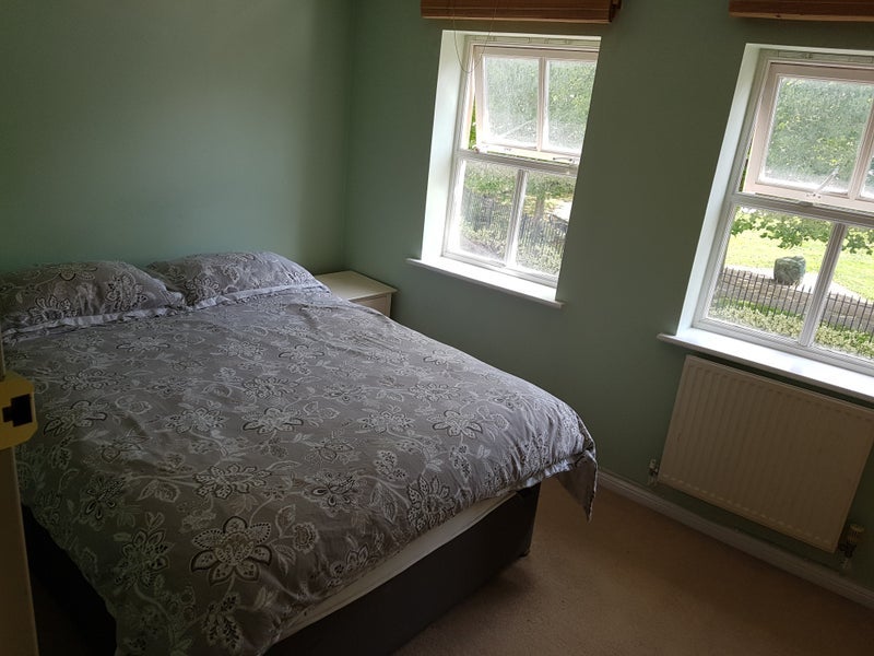 Room Longridge Way in Weston-super-Mare