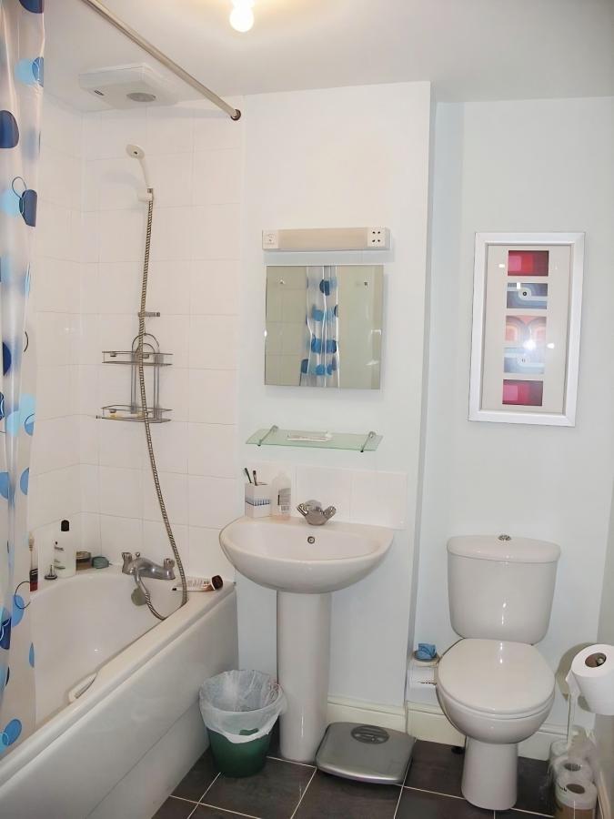 Flat Wye Gardens in High Wycombe