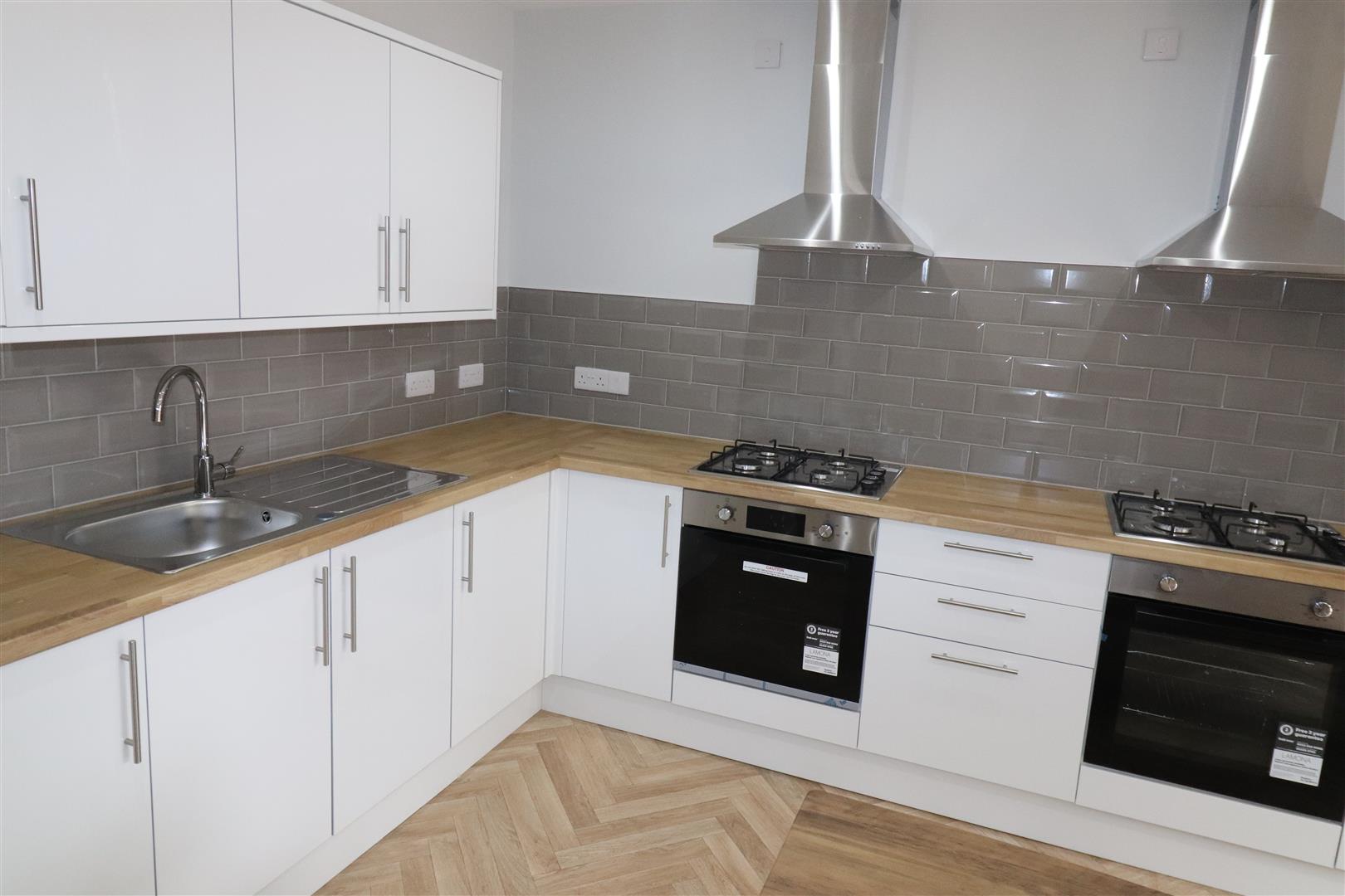 Flat Charter Avenue in Coventry