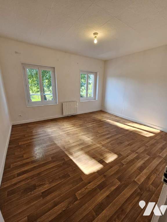 Appartement Place de la Gare à Montérolier