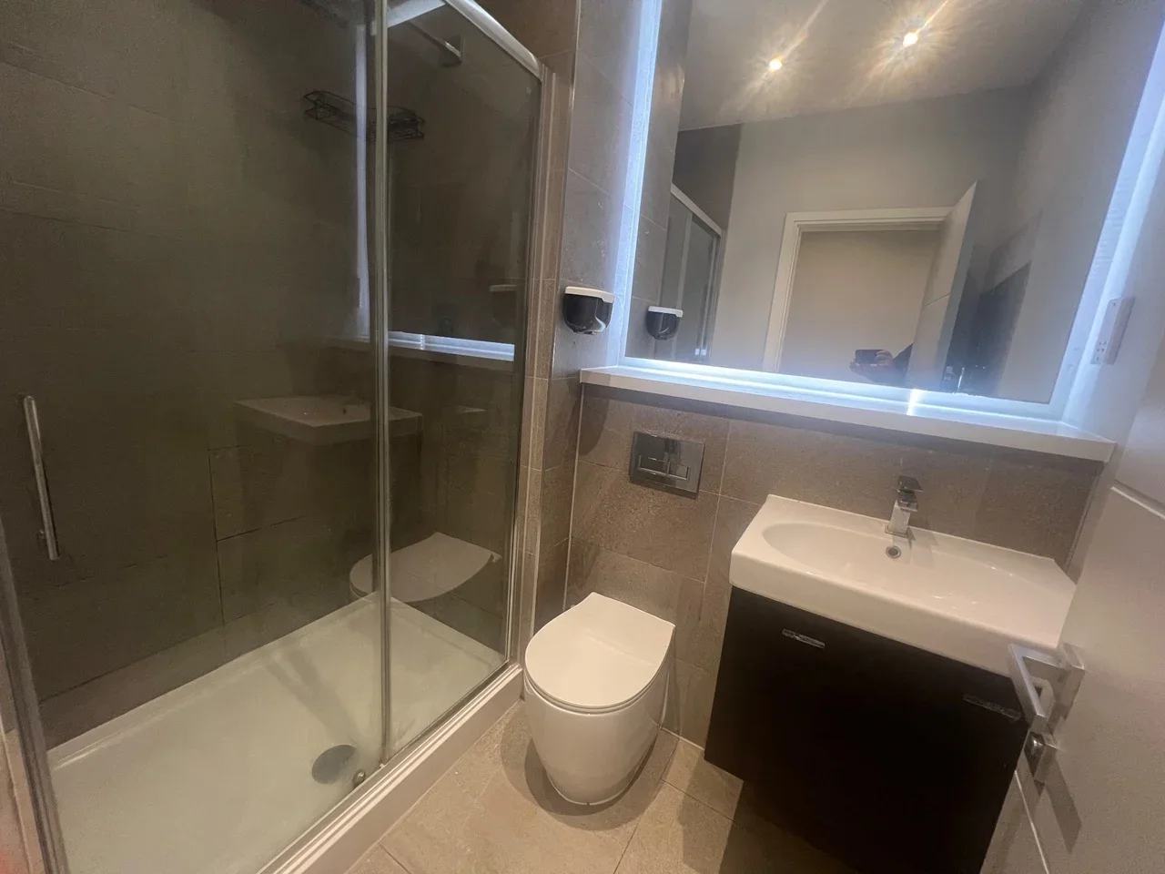 Flat Mersey Place in Luton