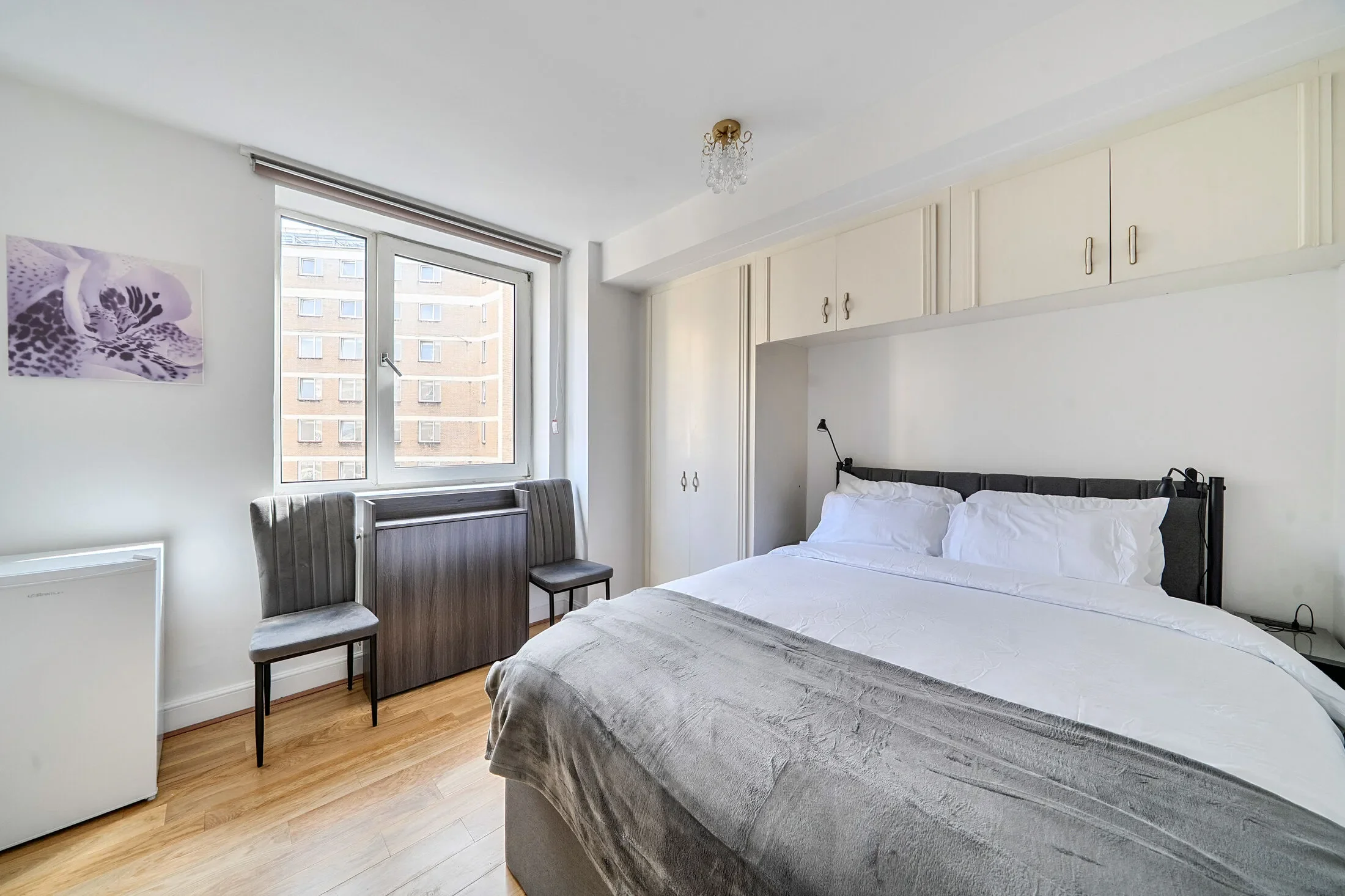 Flat Elystan Street in Greater London