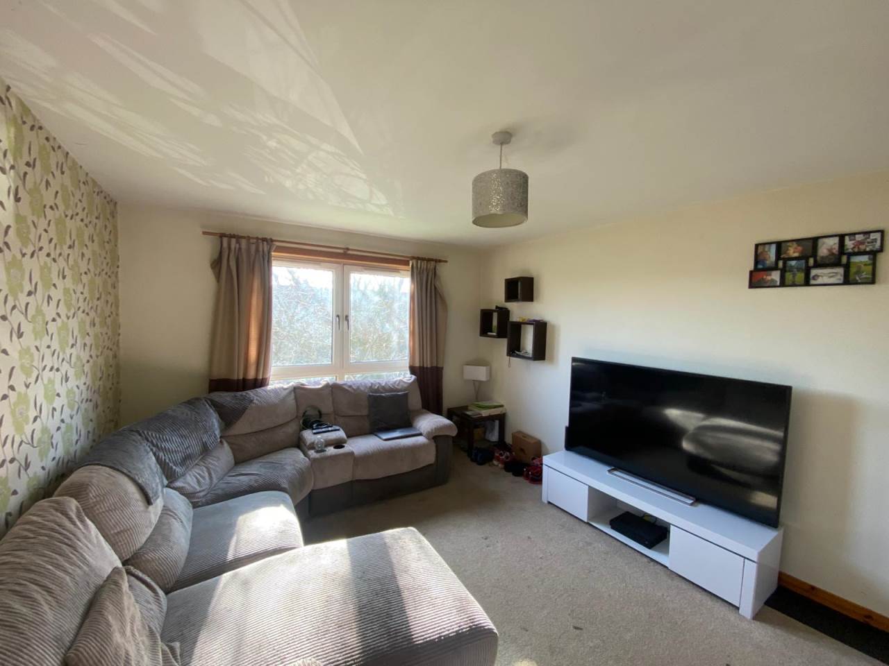 Flat Colinton Place in Dundee