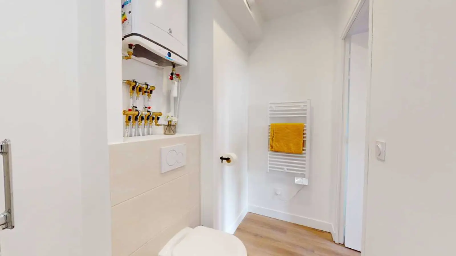 Room Rue du Chalet in Paris