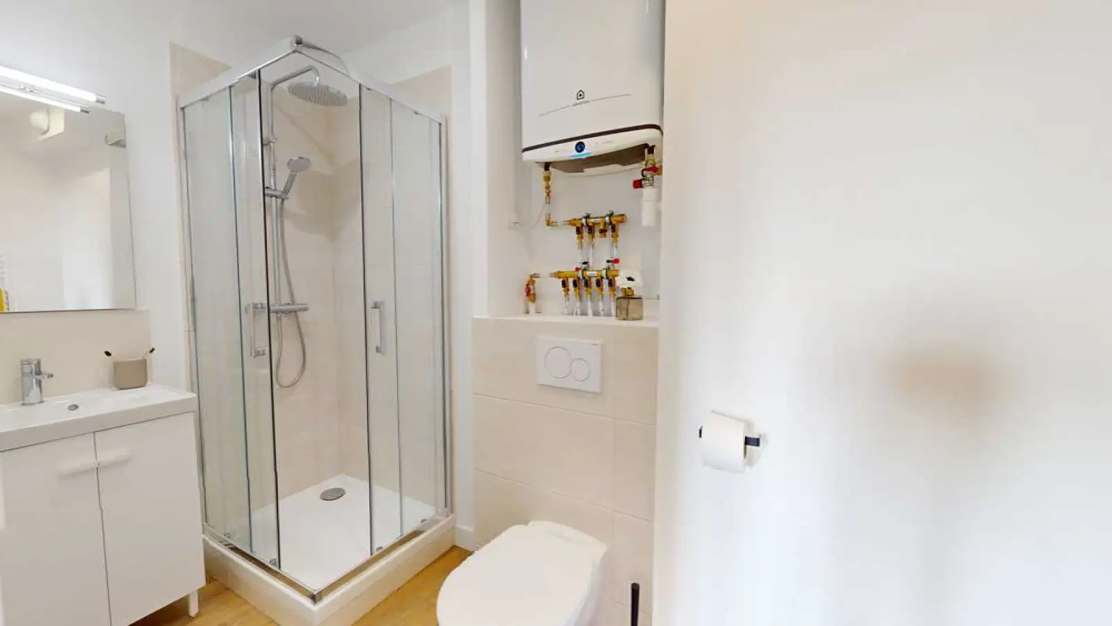 Room Rue du Chalet in Paris