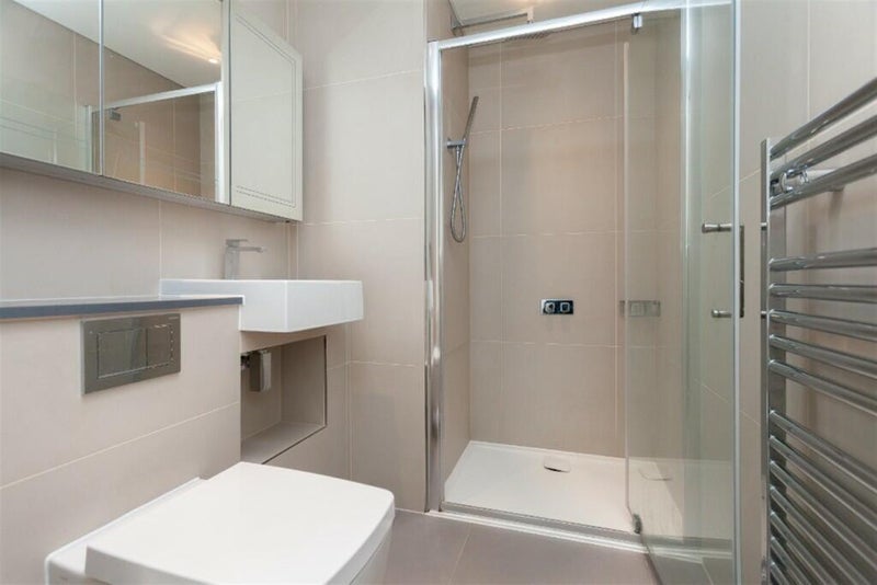 Room York Place in Greater London