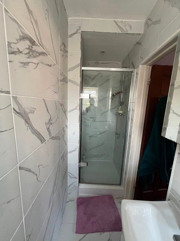 Room Oakfield Road in Greater London