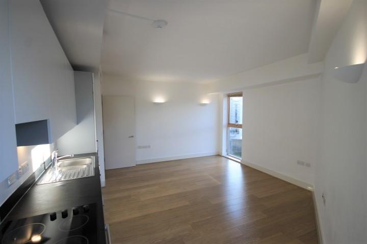 Flat Stroudley Road in Brighton