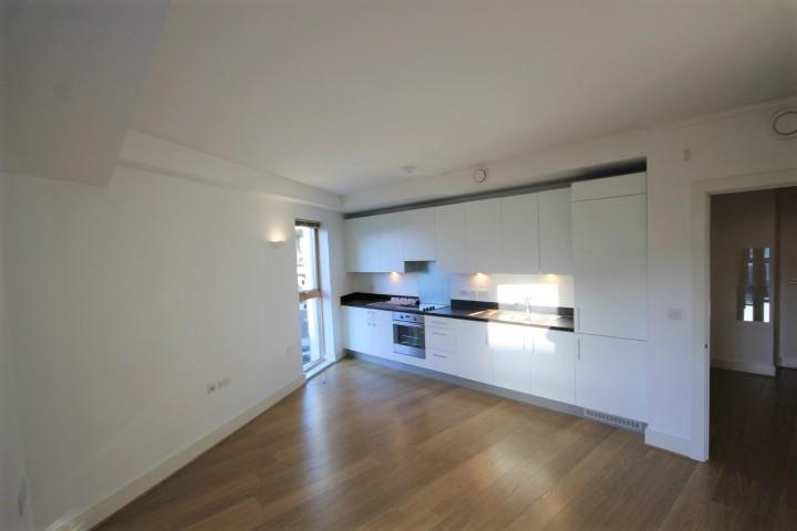 Flat Stroudley Road in Brighton